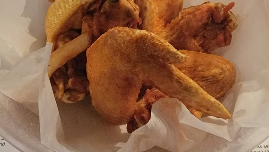 10 Best Chicken Wing Spots In Pennsylvania