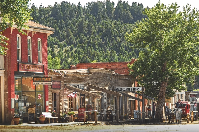 8 Ghost Towns Across America: Exploring Abandoned History