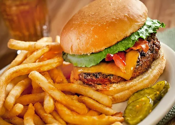 Where to Find The Best Burger in Anchorage, AK