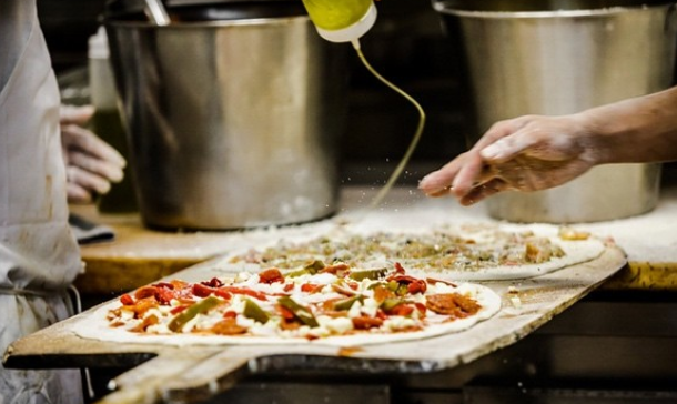 Frank Pepe's Pizzeria Napoletana at Local Institution