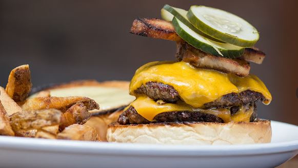 The Milwaukee Burger Bracket: Our Top 10 